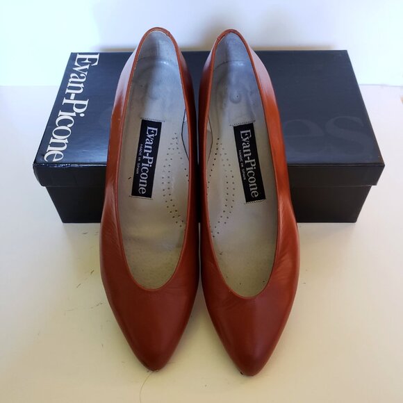 Chic Evan-Picone Whiskey Brown Leather Pumps - Made in Spain - Size 6.5M - Picture 8 of 16